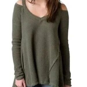 Women's Olive Green Sweater